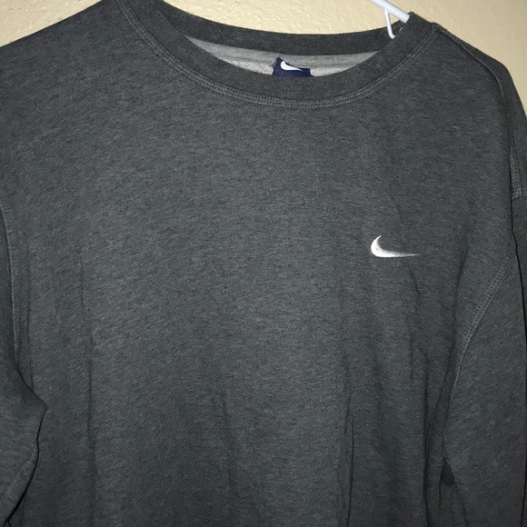 nike round neck sweater